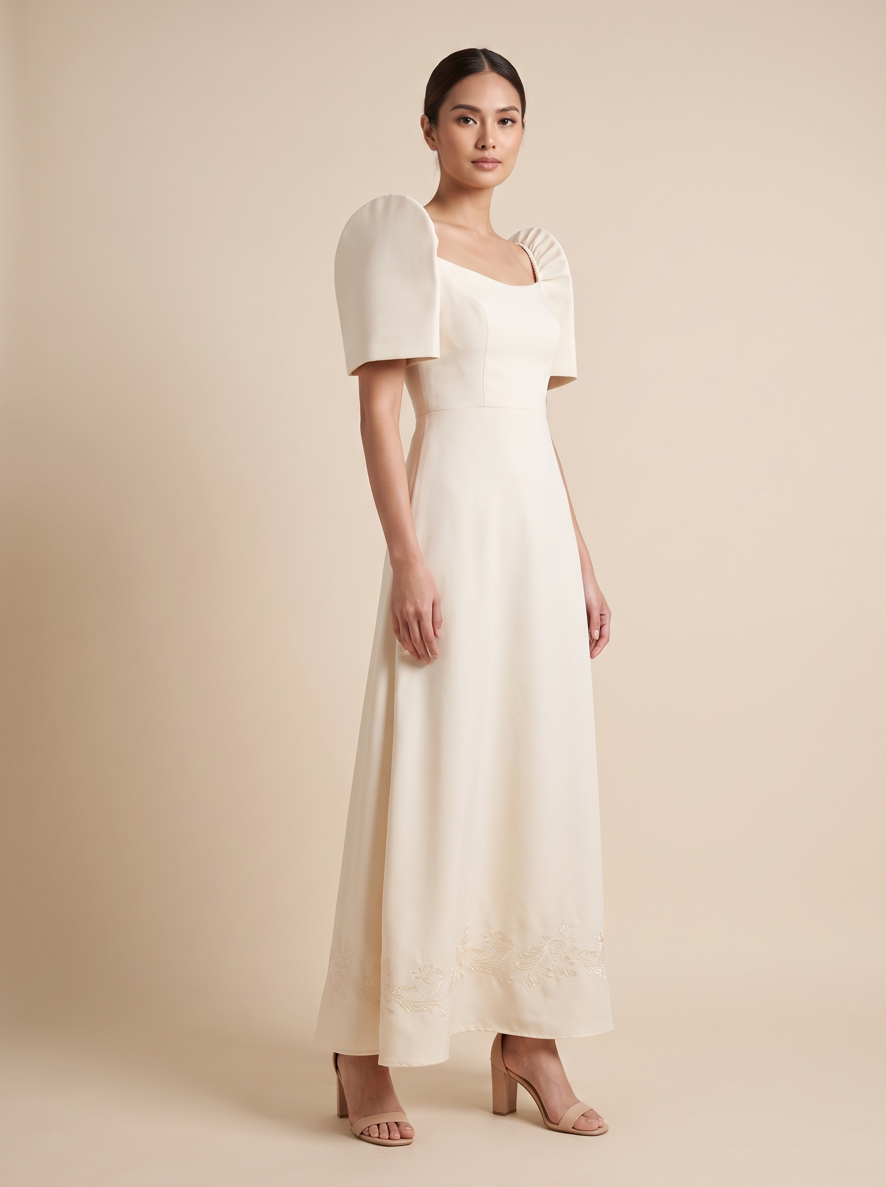 Photo reference of an ecru modern terno with butterfly sleeves